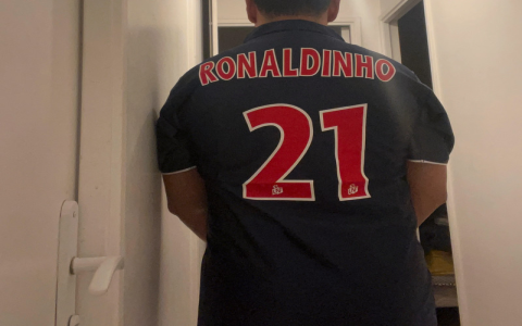Cheap vs Real Ronaldinho Jersey Spot Fake Shirts Easily