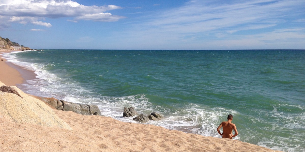Top 5 Barcelona Nude Beach Spots: Find Your Perfect Tan Spot in Spain!